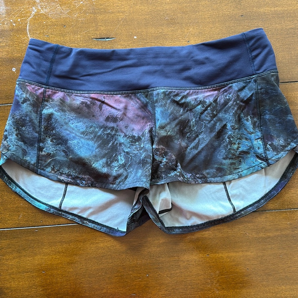 Lululemon speed up shorts low rise